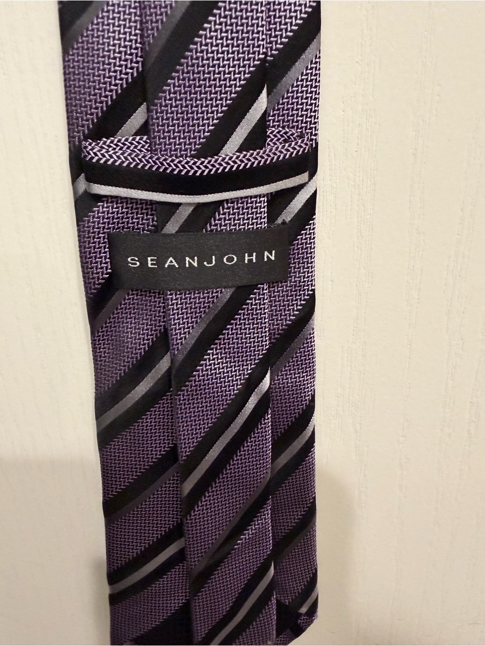 Sean John Lavender and Black Diagonal Stripe Tie